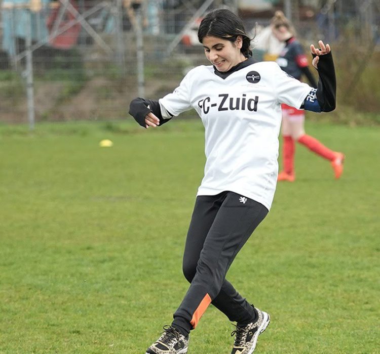 Kinderen van FC-Zuid op het veld