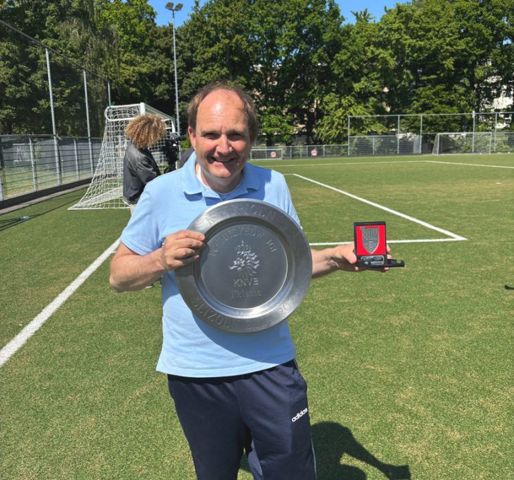 kampioen 2024 2025 01